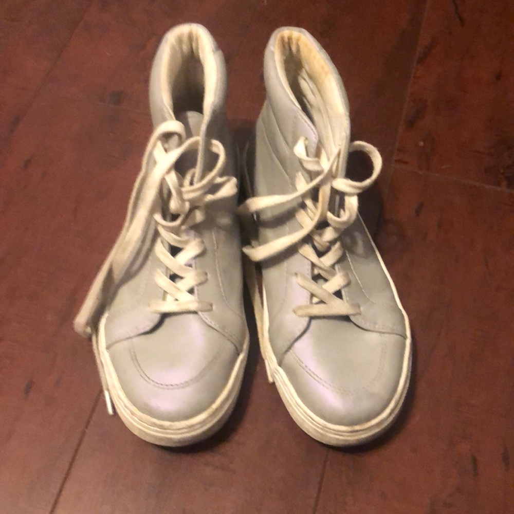 Holo gray old navy shoes lightly used 1994